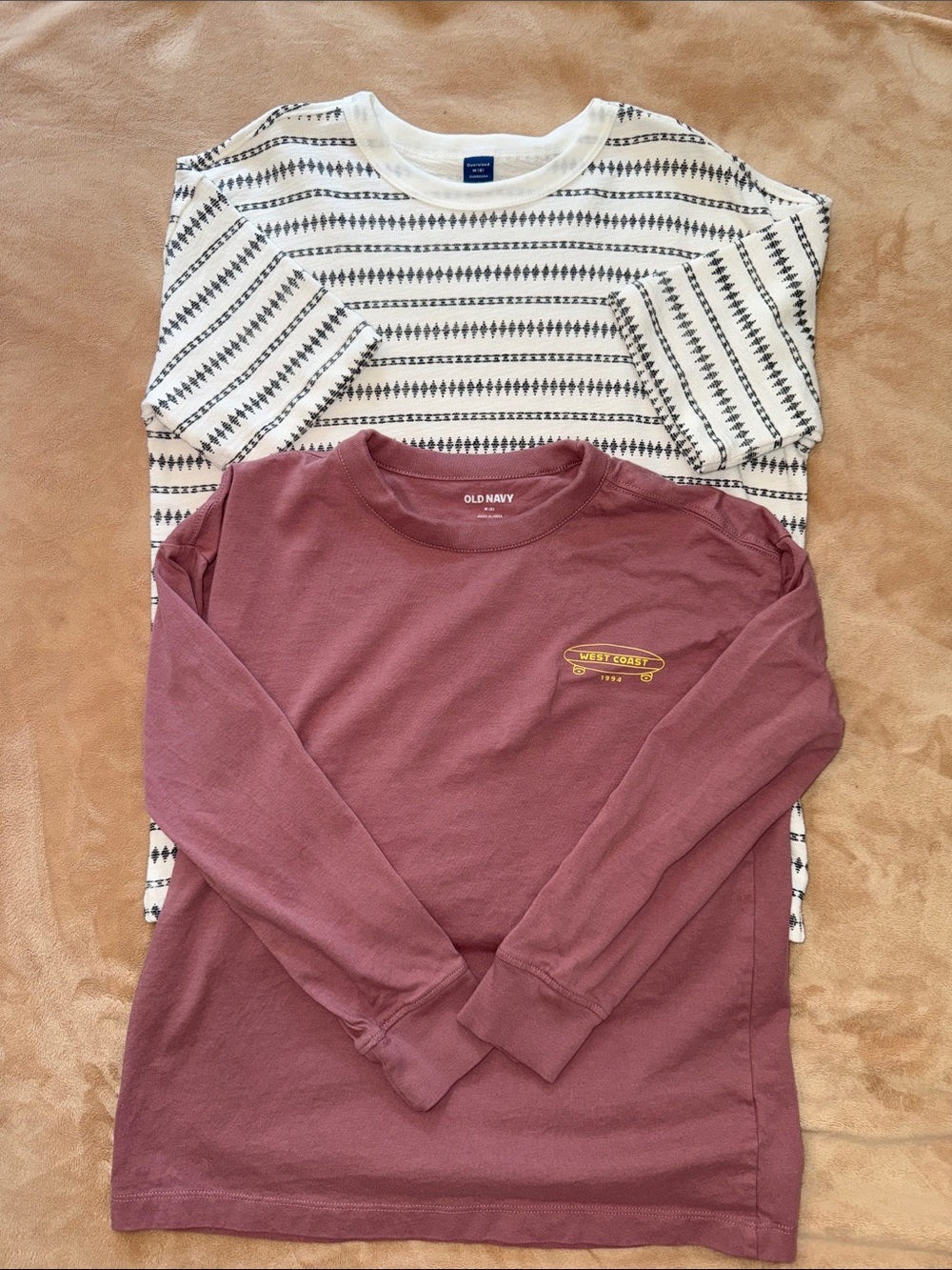 NWOT 2 Old Navy boys tops - M